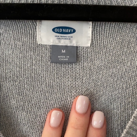 OLD NAVY sweater - Picture 2 of 2